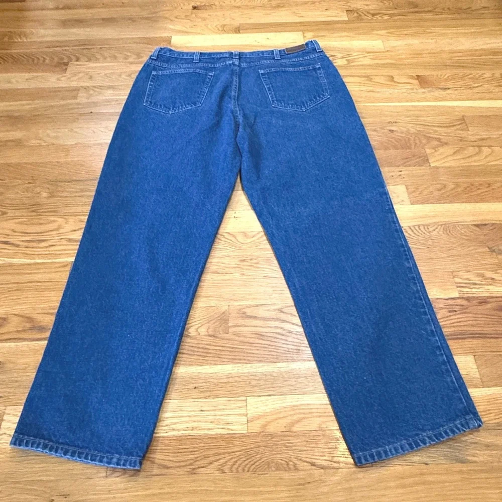 L.L. Bean waist flat